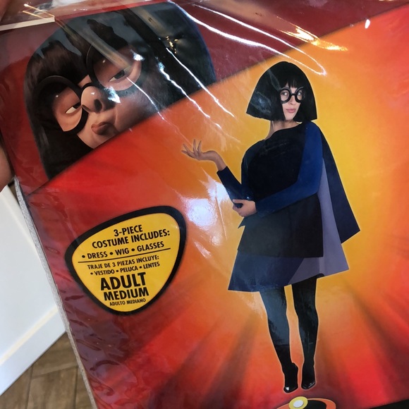 ✨LAST ONE!!✨ 🆕 disney incredibles 2 edna mode costume size medium - Picture 3 of 8